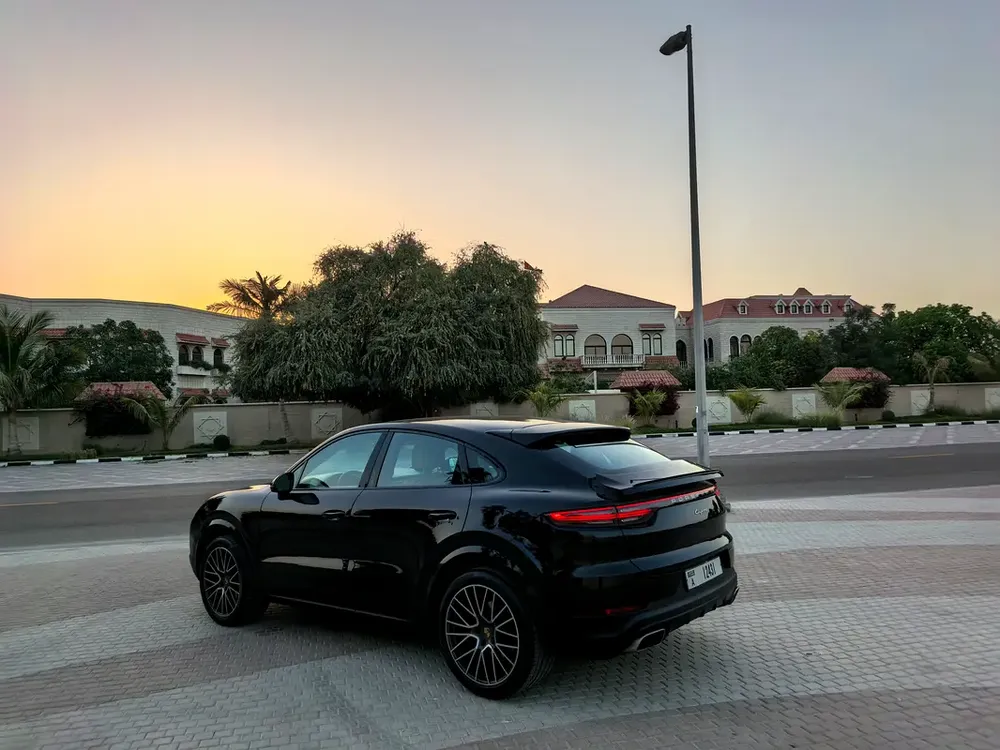 PORSCHE CAYENNE 2021 FULL SERVICE HISTORY FROM DELAR GCC - Image 11