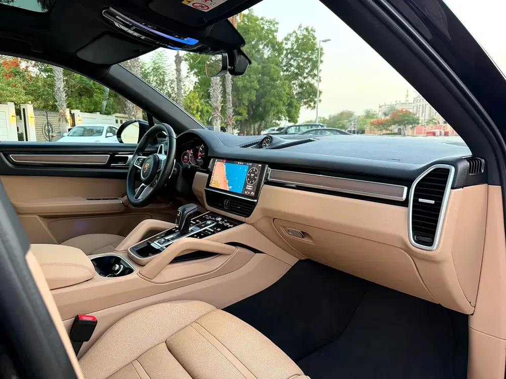 PORSCHE CAYENNE 2021 FULL SERVICE HISTORY FROM DELAR GCC - Image 4