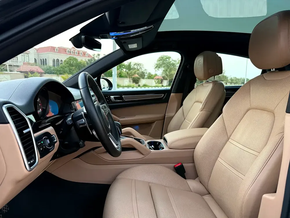 PORSCHE CAYENNE 2021 FULL SERVICE HISTORY FROM DELAR GCC - Image 5