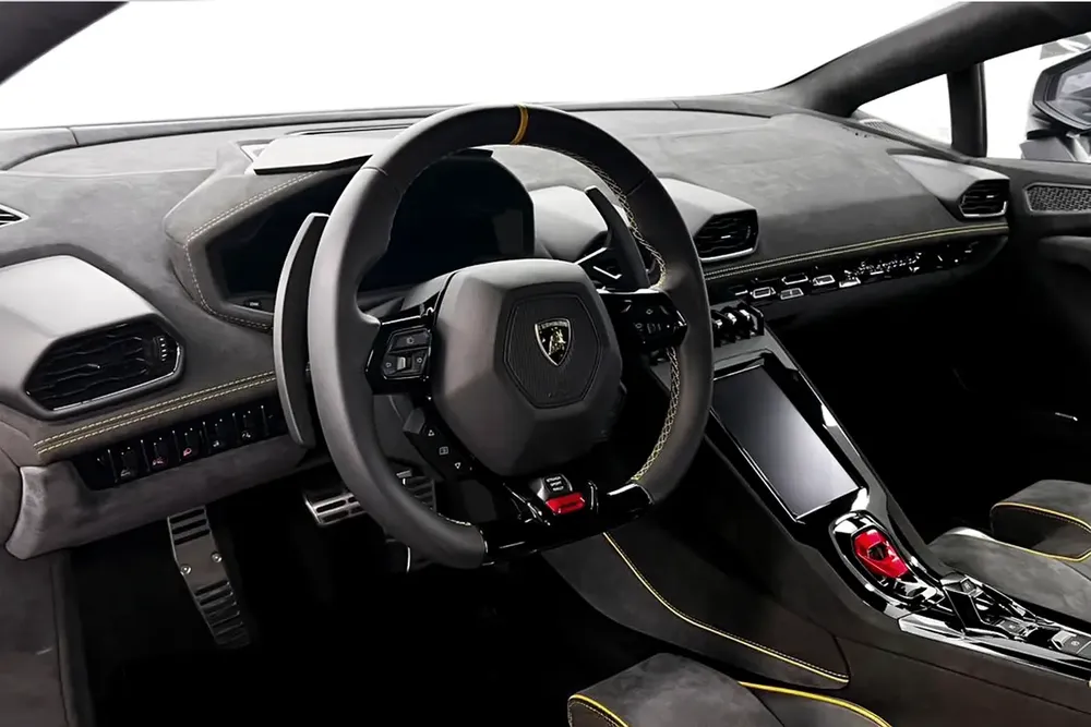 2024 LAMBORGHINI HURACAN STERRATO / GCC / WARRANTY AND SERVICE - Image 7