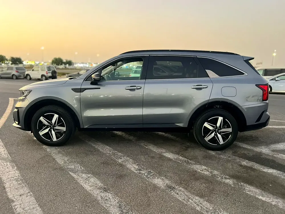 2021 Kia Sorento S Class – 2.5L – Full Option – Panoramic Roof – 7 Seater – Full Option - Image 5