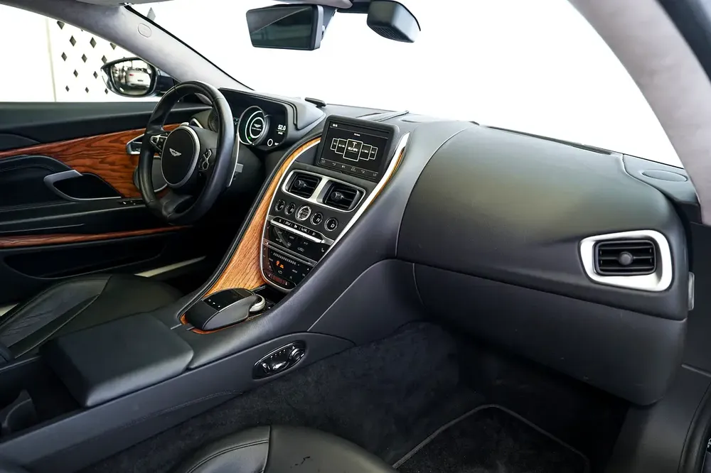 DB 11 V12 | WOOD TRIM INTERIOR | WARRANTY AVAILABLE - Image 13