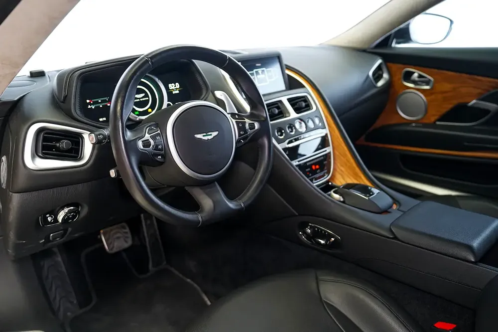 DB 11 V12 | WOOD TRIM INTERIOR | WARRANTY AVAILABLE - Image 7