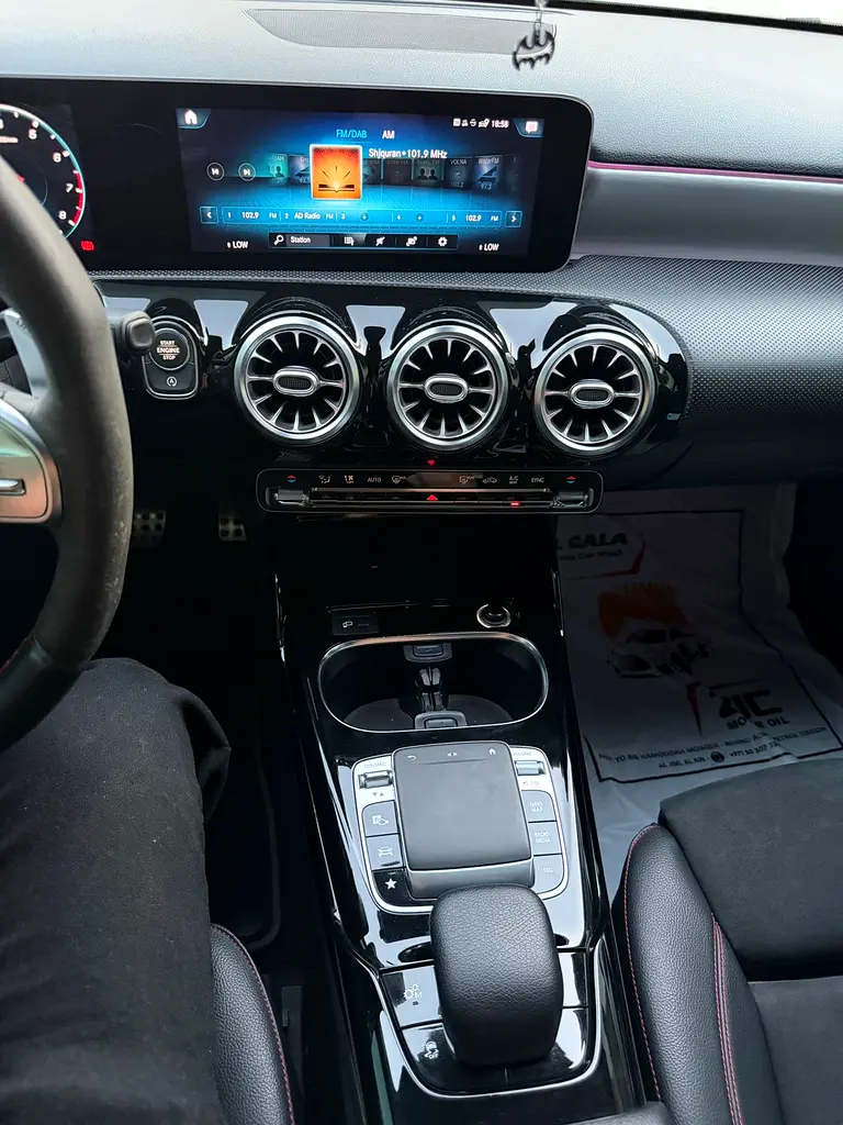2020 Mercedes-Benz A-Class A 35 AMG | GCC Specs | Low Mileage - Image 7