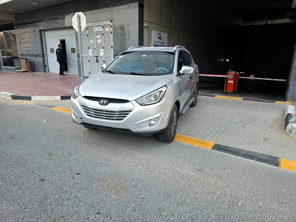 Hyundai Tucson Limited 2015 - GCC Specs - Image 4
