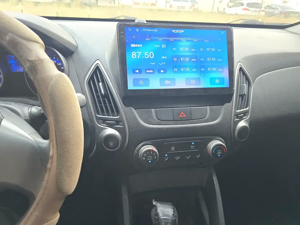 Hyundai Tucson Limited 2015 - GCC Specs - Image 9