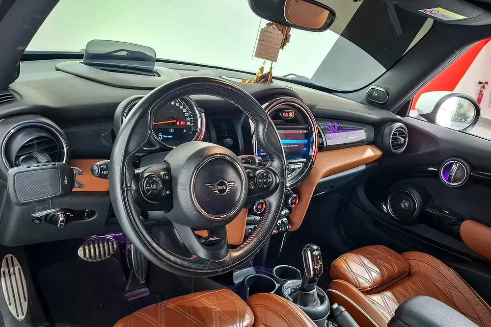 AED 753/month | 2020 MINI Cooper Cooper S JCW | GCC Specs | Ref#449401 - Image 11