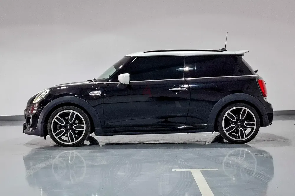 AED 753/month | 2020 MINI Cooper Cooper S JCW | GCC Specs | Ref#449401 - Image 5