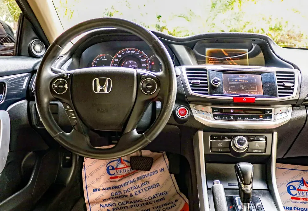 2013 Honda Accord V6  Coupe GCC Specification - Image 13