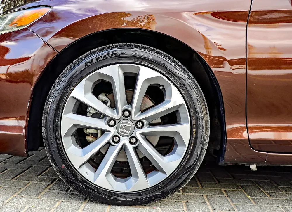2013 Honda Accord V6  Coupe GCC Specification - Image 18