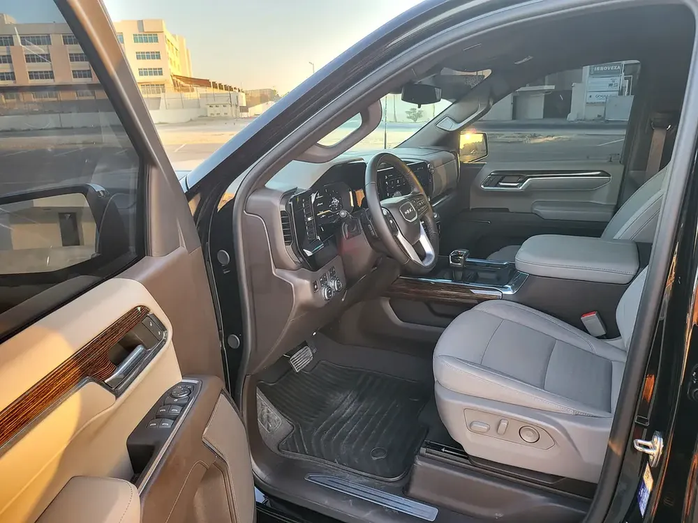 Brand New GMC Sierra 1500 2024 - GCC Specs - Full Warranty - Image 11