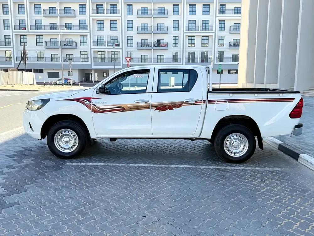 Toyota Hilux Double Cab GL 2016 - GCC Specs - - Image 9