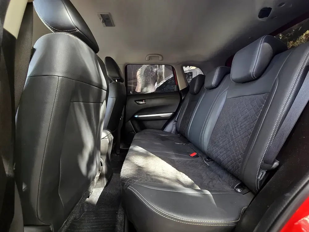 Suzuki Vitara GLX 2022 - GCC Specs - Image 6