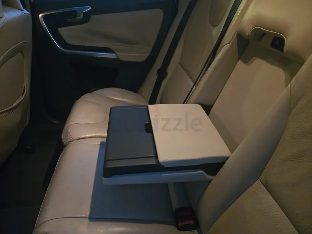 Volvo XC60 T5 2014 GCC Specs - Image 11