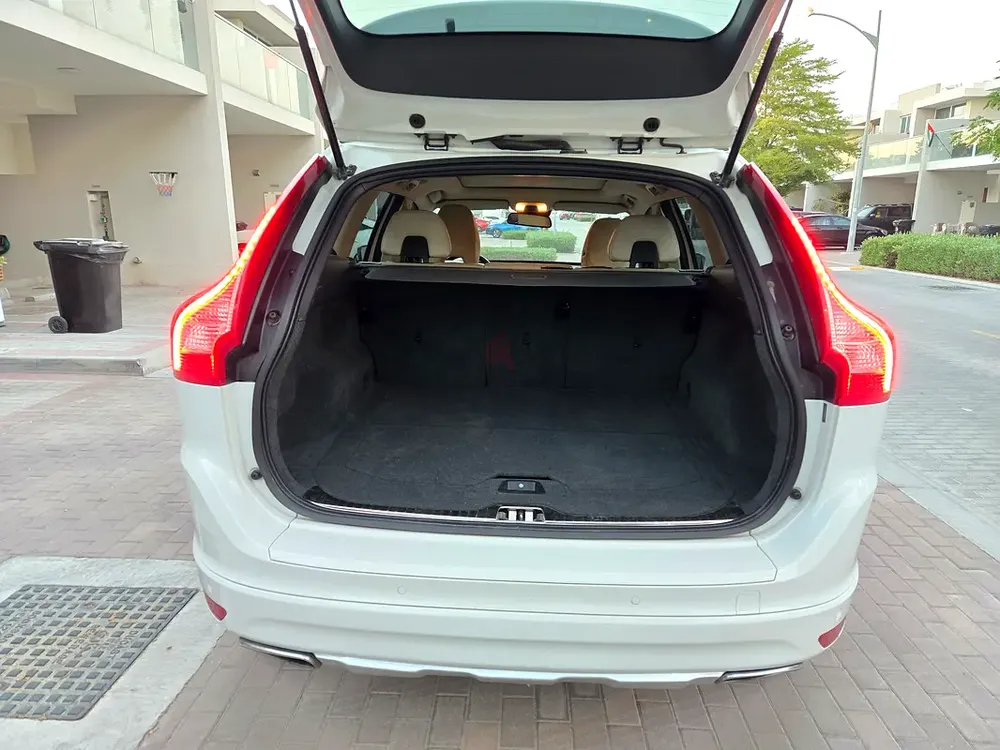 Volvo XC60 T5 2014 GCC Specs - Image 12