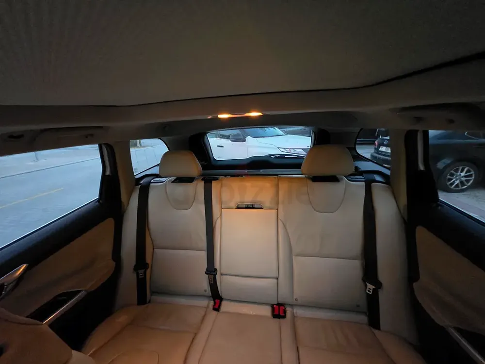 Volvo XC60 T5 2014 GCC Specs - Image 8