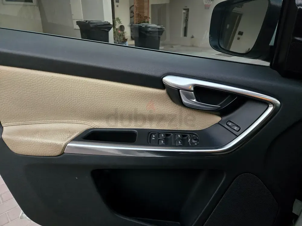 Volvo XC60 T5 2014 GCC Specs - Image 9