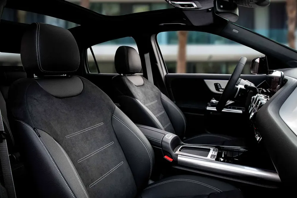 3,917 P.M |  GLA 200 AMG | 0% Downpayment |  5 YEARS AGENCY WARRANTY! - Image 12