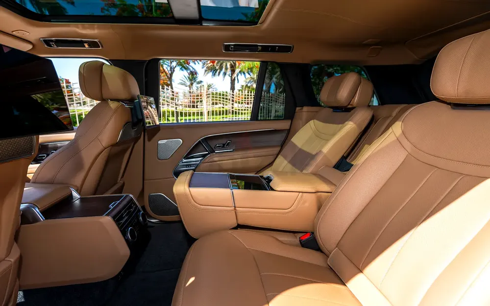 LONG WHEELBASED | VOGUE AUTOBIOGRAPHY P530 V8 | - Image 16