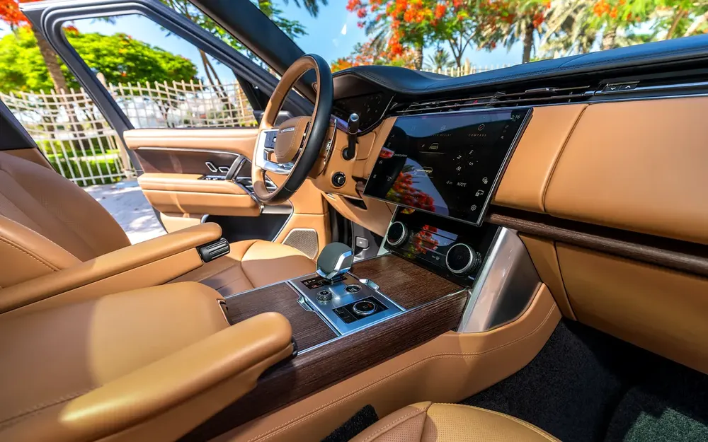 LONG WHEELBASED | VOGUE AUTOBIOGRAPHY P530 V8 | - Image 9