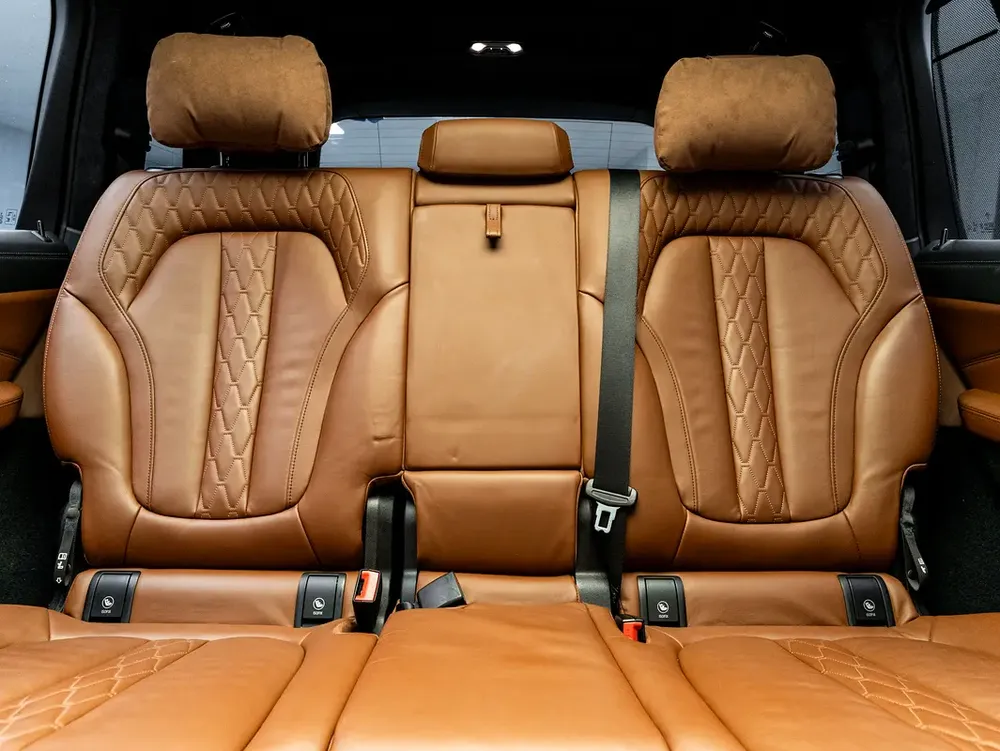 2022 BMW X7 xDrive M50i, September 2026 BMW Warranty + Service Contract, GCC - Image 18