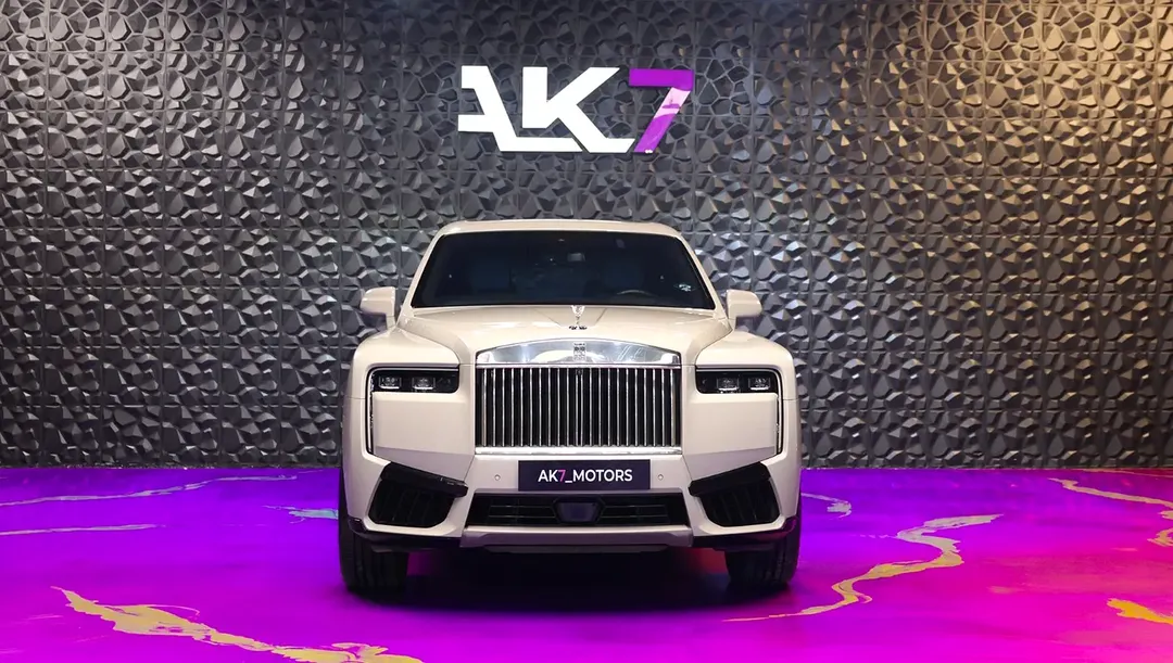 Rolls-Royce Cullinan Silver Badge 2026 - European Specs - Brand New