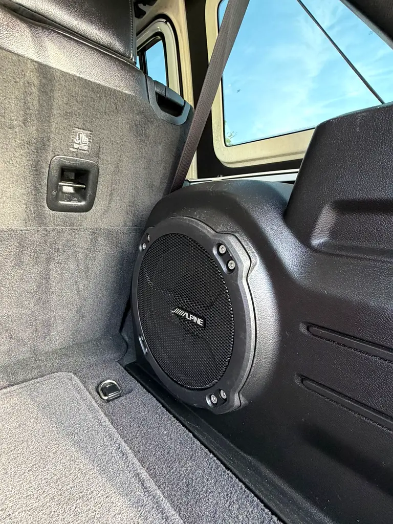 2020 Jeep Wrangler Unlimited Rubicon • 3.6L V6 • ADVENTURE READY! - Image 15
