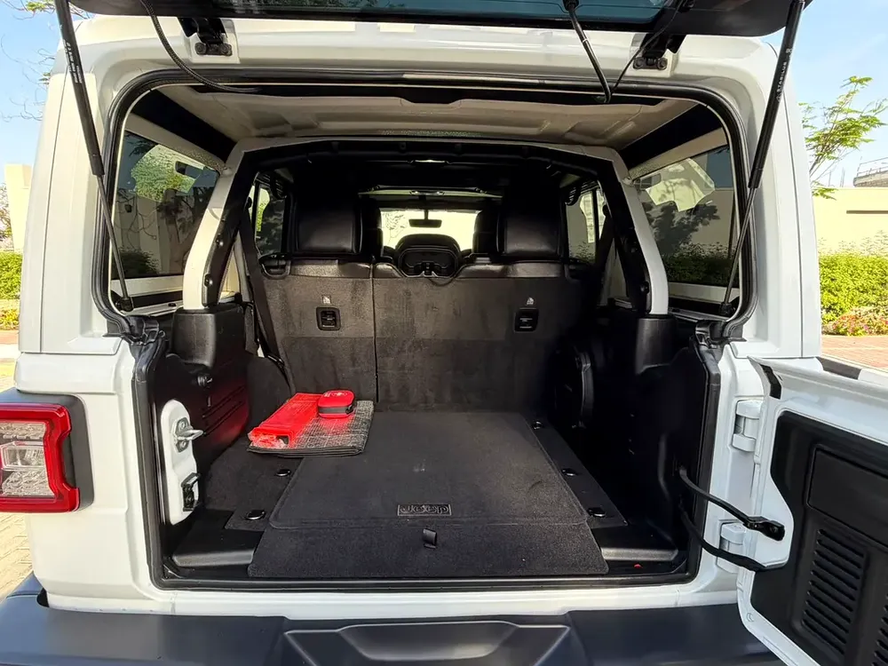 2020 Jeep Wrangler Unlimited Rubicon • 3.6L V6 • ADVENTURE READY! - Image 17