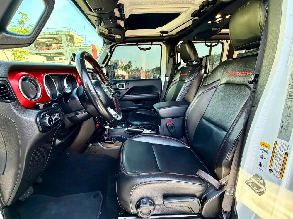 2020 Jeep Wrangler Unlimited Rubicon • 3.6L V6 • ADVENTURE READY! - Image 9