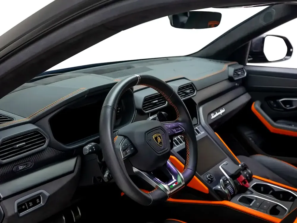 2022 | Lamborghini | Urus Graphite Capsule | European Spec | Pristine Condition - Image 8