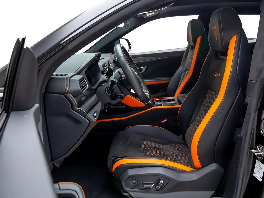 2022 | Lamborghini | Urus Graphite Capsule | European Spec | Pristine Condition - Image 9
