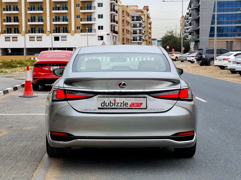 AED 2021/month | 2023 Lexus ES-Series ES 300h | GCC Specs | Ref#450558 - Image 7