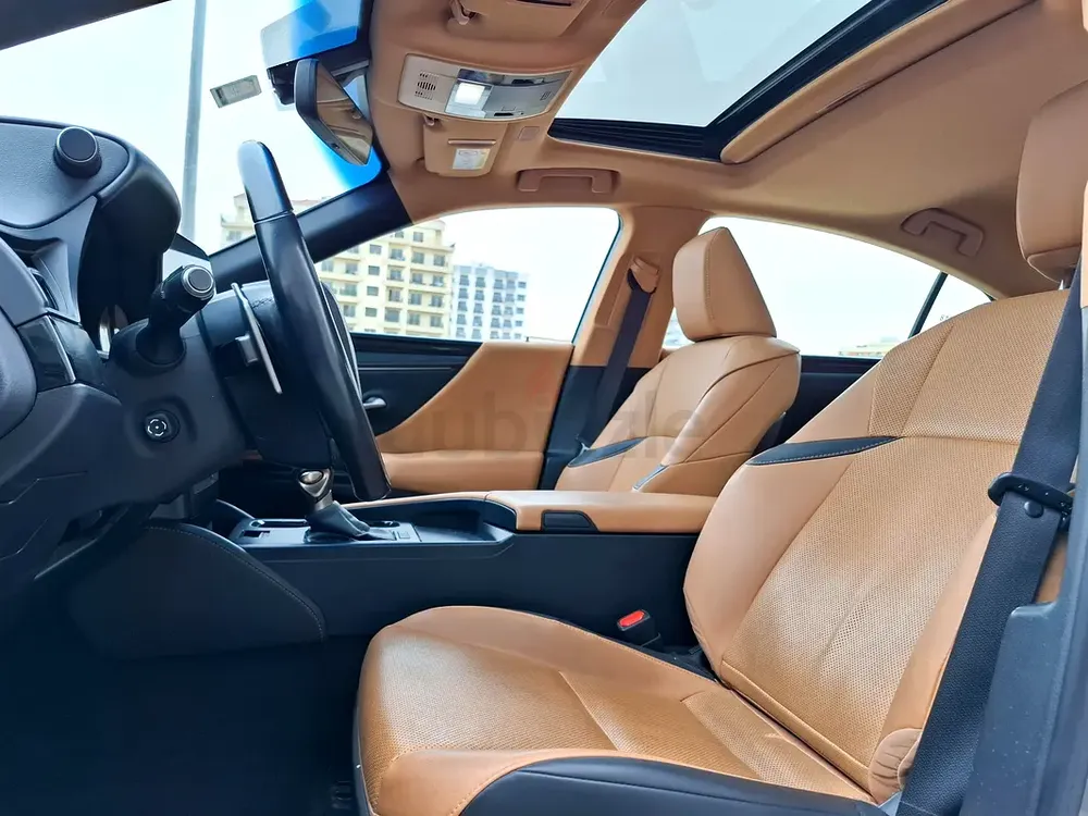 AED 2021/month | 2023 Lexus ES-Series ES 300h | GCC Specs | Ref#450558 - Image 9