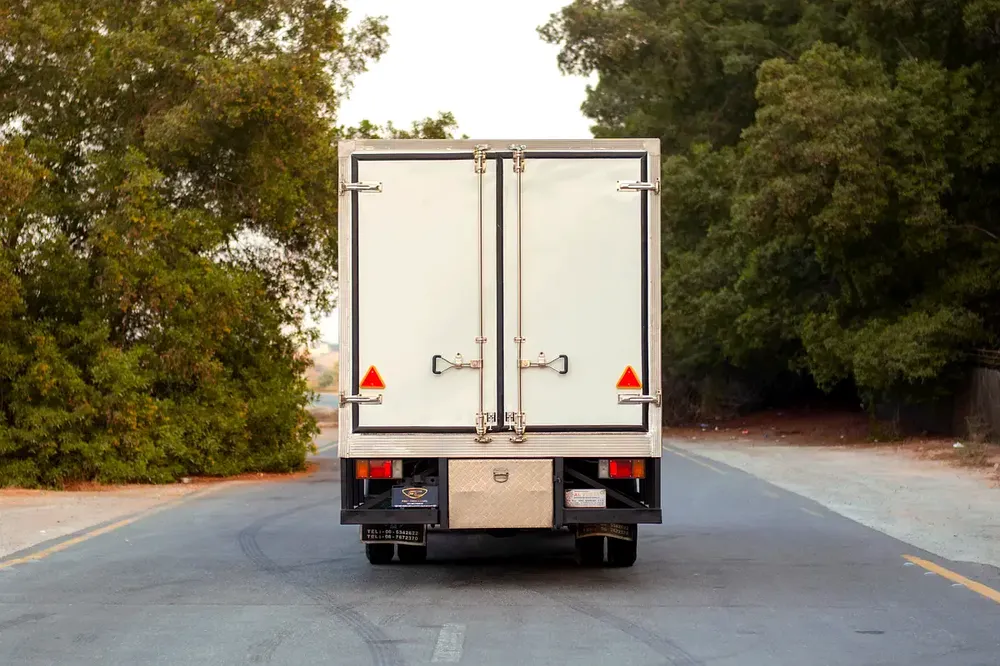 2016 Isuzu NPR Freezer | Diesel GCC Specs | Ref#I31867 - Image 6