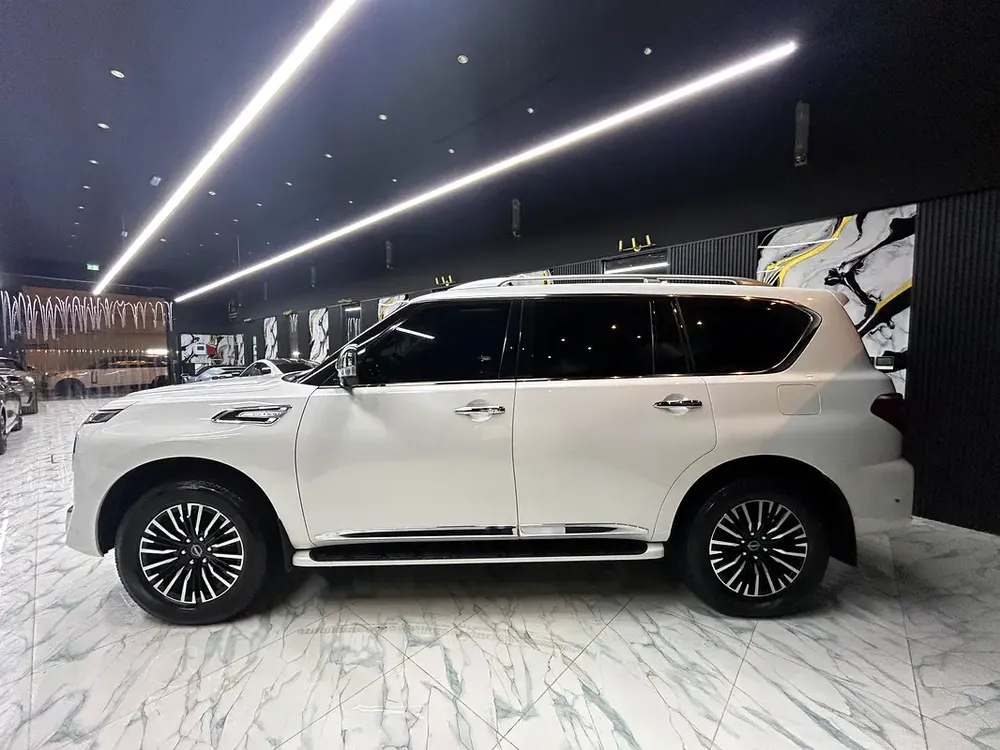 3,077 P.M | PATROL SE PLATINUM CITY | NISSAN WARRANTY  SERVICE Until 2028 - Image 5