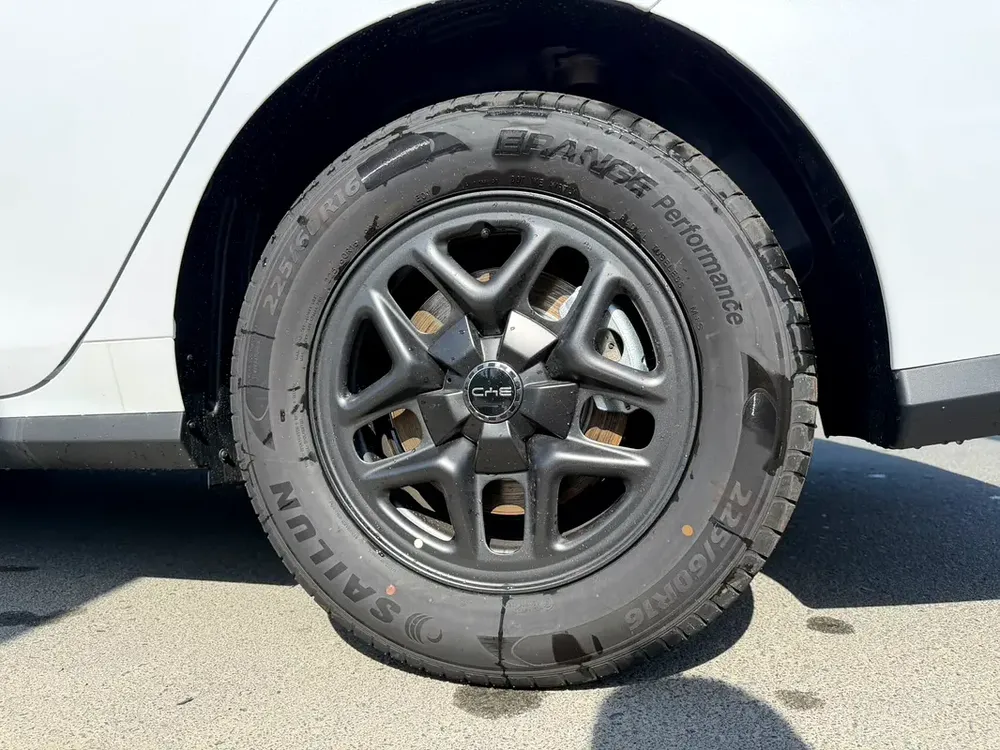 BYD Seal 05 DM-i 55KM Luxury - Image 4
