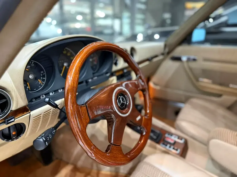 1978 Mercedes-Benz SLC-Class - Iconic Classic - Japanese Specs - Image 17