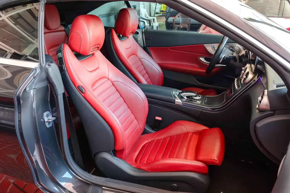 Mercedes-Benz C 300 Cabriolet 2019 - American Specs - Image 13