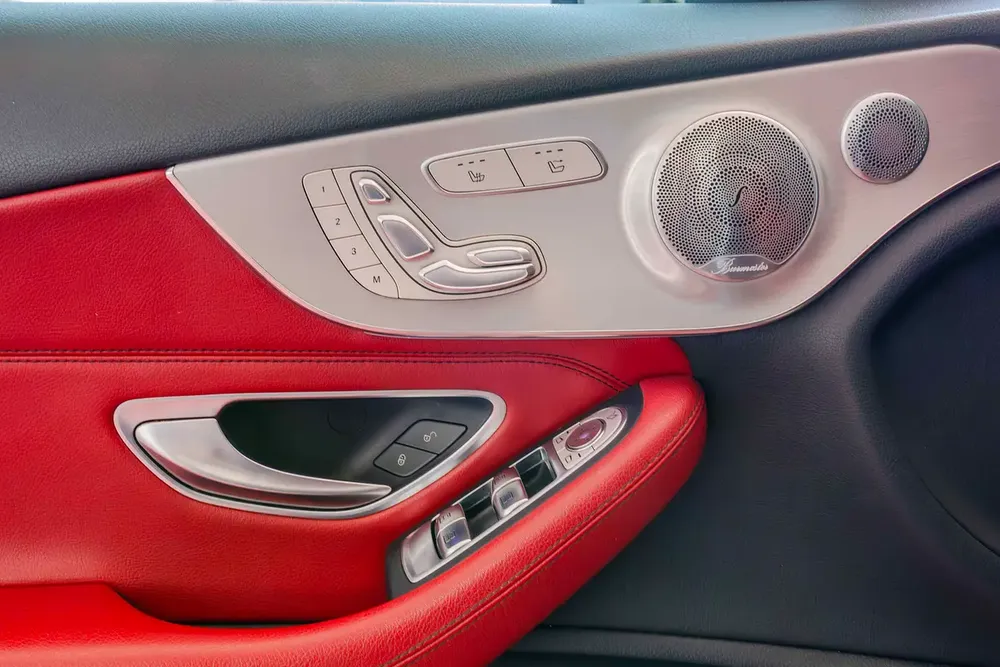 Mercedes-Benz C 300 Cabriolet 2019 - American Specs - Image 16