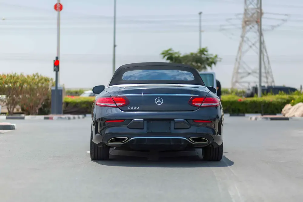 Mercedes-Benz C 300 Cabriolet 2019 - American Specs - Image 5