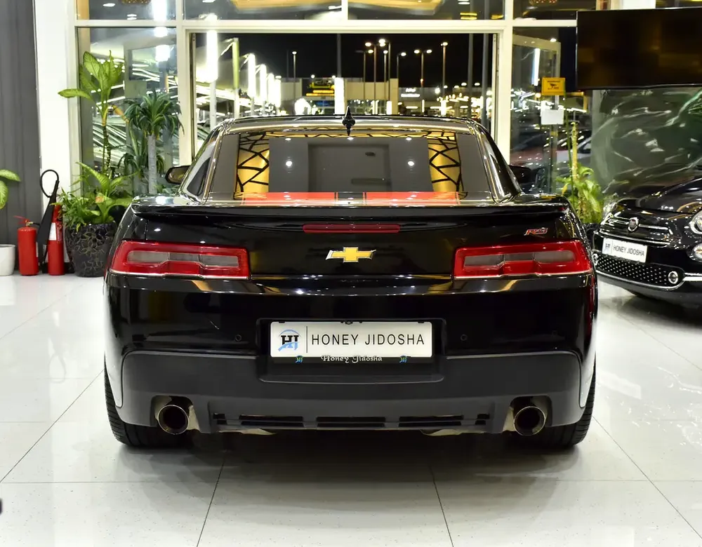 EXCELLENT DEAL for our Chevrolet Camaro RS ( 2014 Model ) in Black Color GCC Specs - Image 5