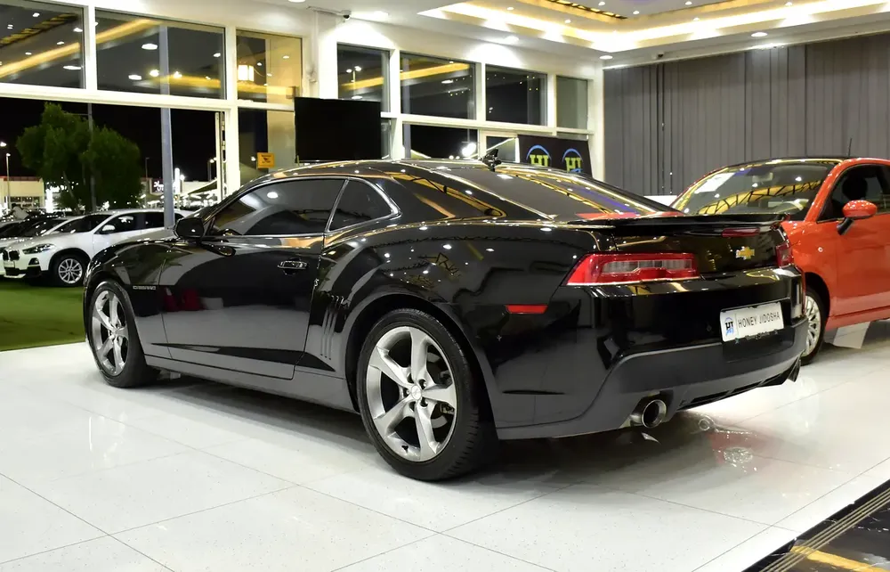 EXCELLENT DEAL for our Chevrolet Camaro RS ( 2014 Model ) in Black Color GCC Specs - Image 7