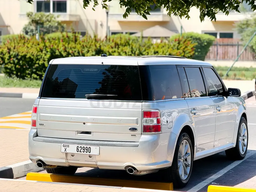 Ford Flex - Image 5