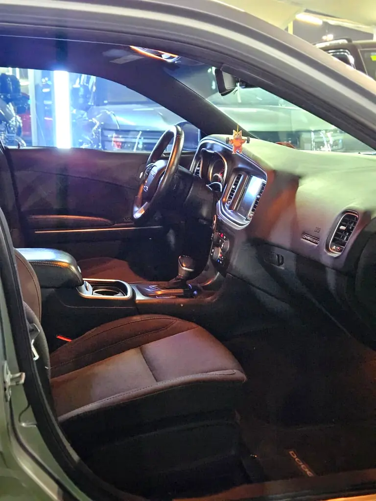 2017 Dodge Charger SXT | V6 | Excellent Condition | AED 28,000 - Image 9