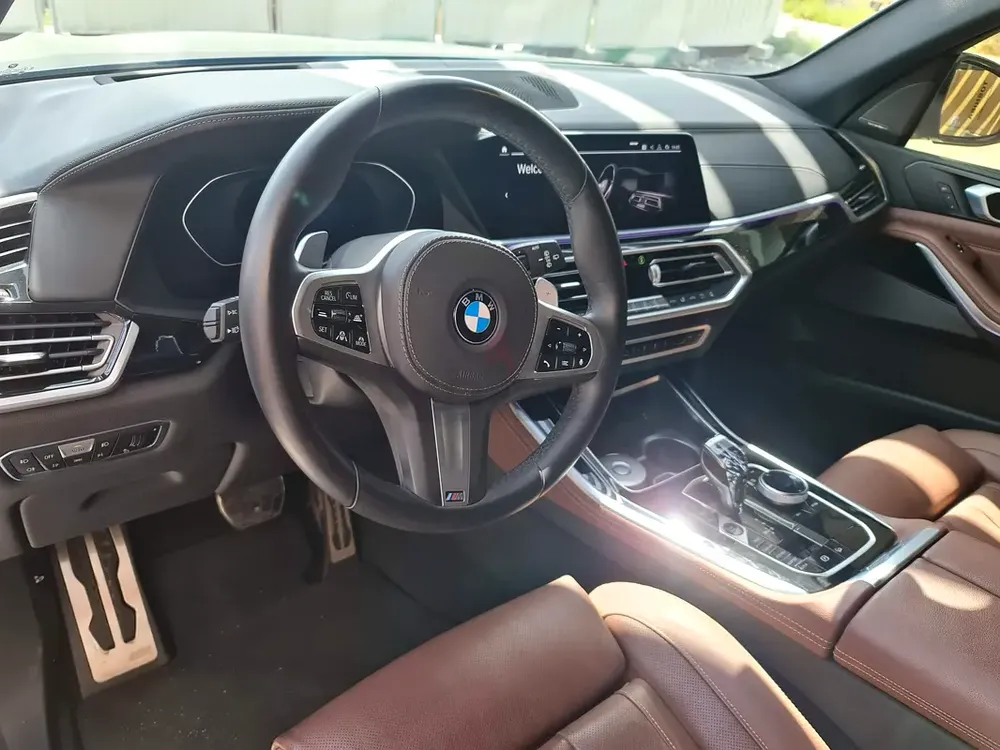 Clean BMW X5 Serviced at Dealer at all times - Image 4
