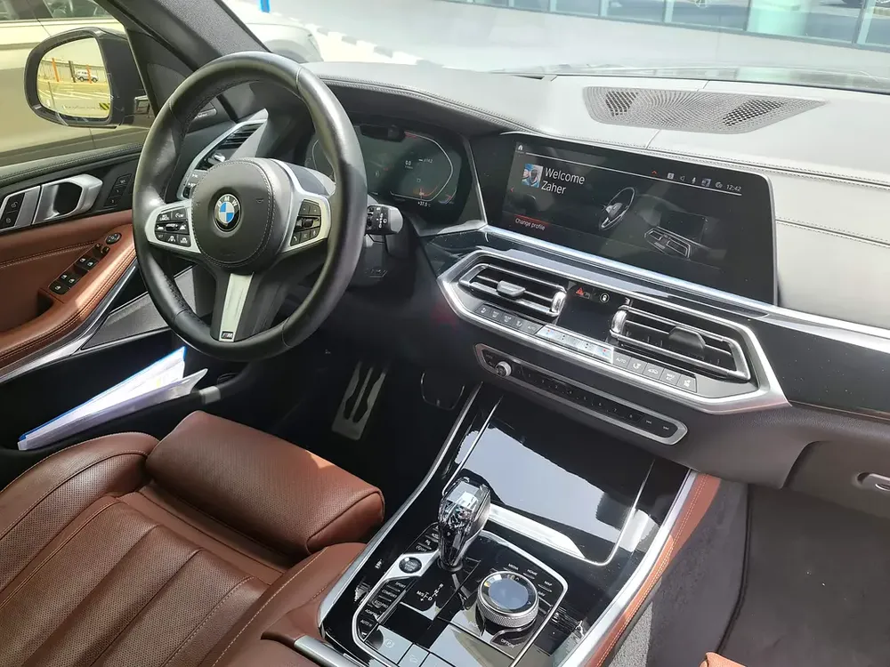 Clean BMW X5 Serviced at Dealer at all times - Image 6