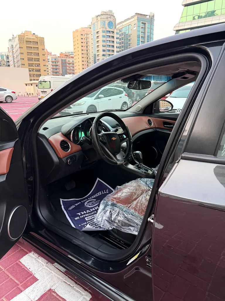 2016 Chevrolet Cruze LT GCC Specs - Excellent Condition - Image 11