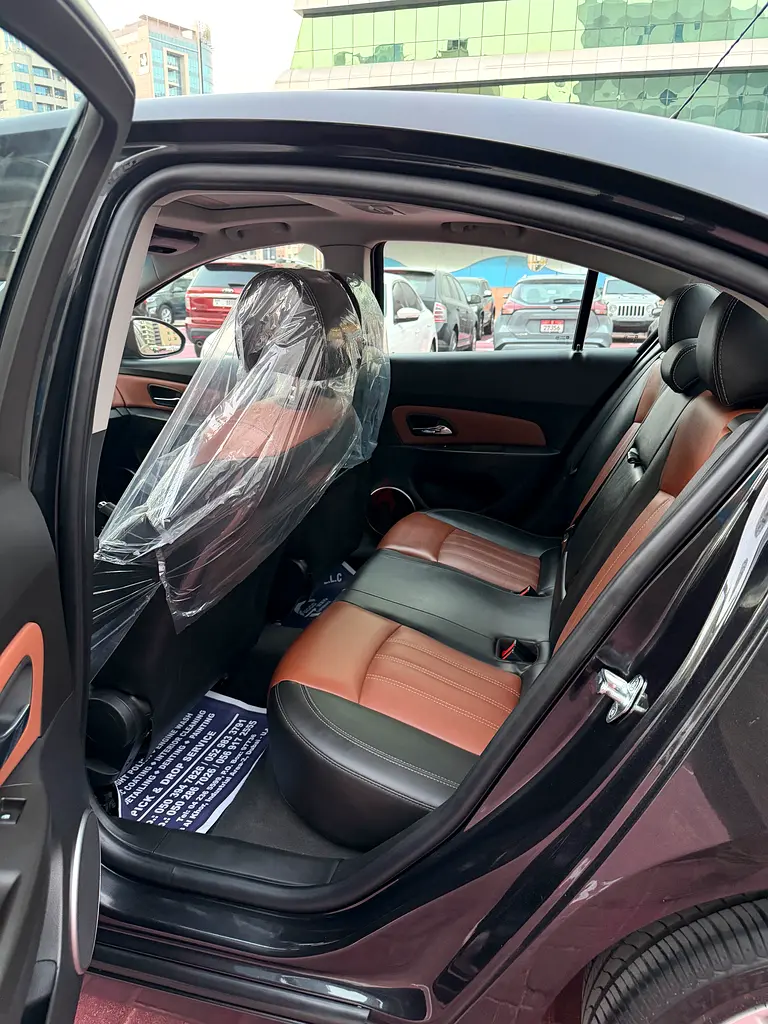 2016 Chevrolet Cruze LT GCC Specs - Excellent Condition - Image 13
