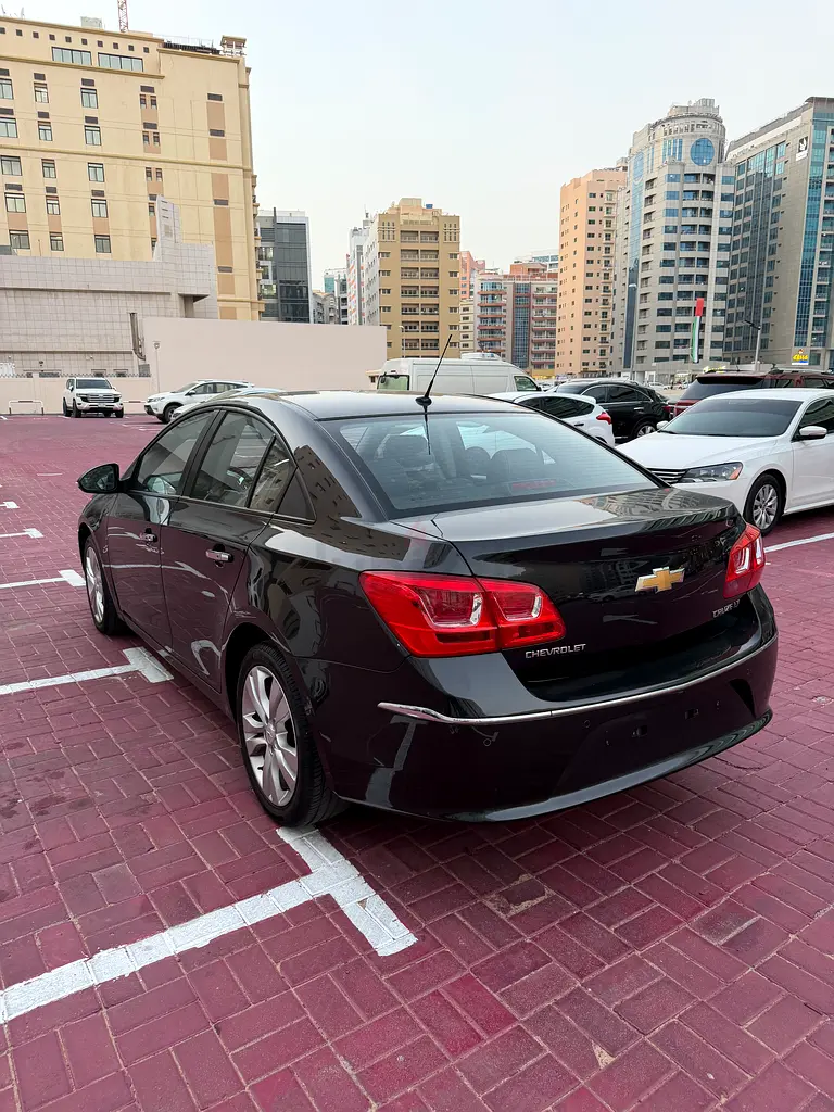 2016 Chevrolet Cruze LT GCC Specs - Excellent Condition - Image 4