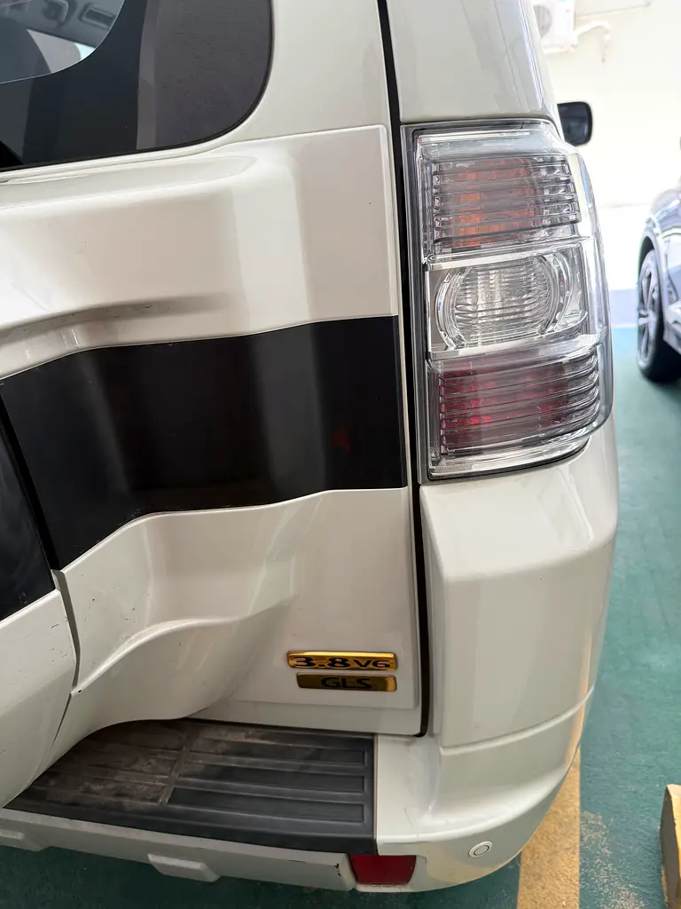 Mitsubishi Pajero GLS 2020, GCC Specs - Perfect for UAE Roads! - Image 4